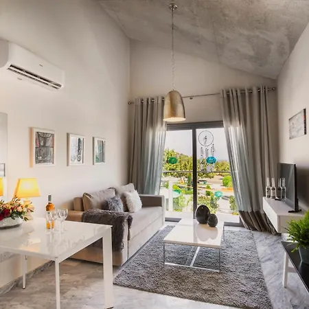 Caprice Kosher Aparthotel Neo Chorio